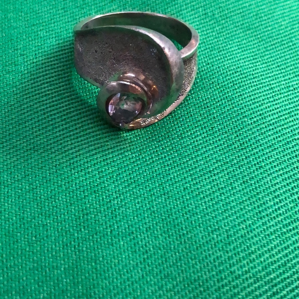 Sterling silver ring with clear stone infrint